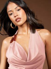 MISSGUIDED 优雅露背上衣，带串珠领口，夏季度假晚装垂坠领背心，正式派对无袖露背装 - 淺粉色 - 查看 4