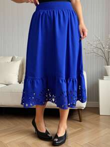 SHEIN Jupe mi-longue pour femme en maille ajourée à taille froncée, coupe régulière, couleur bleu unicolore, adaptée aux grandes tailles, pour le printemps/l'été/l'automne - Bleu azur - Voir 3