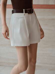 MOTF PREMIUM 腰带斜插口袋褶饰短裤 - 白色 - 查看 6