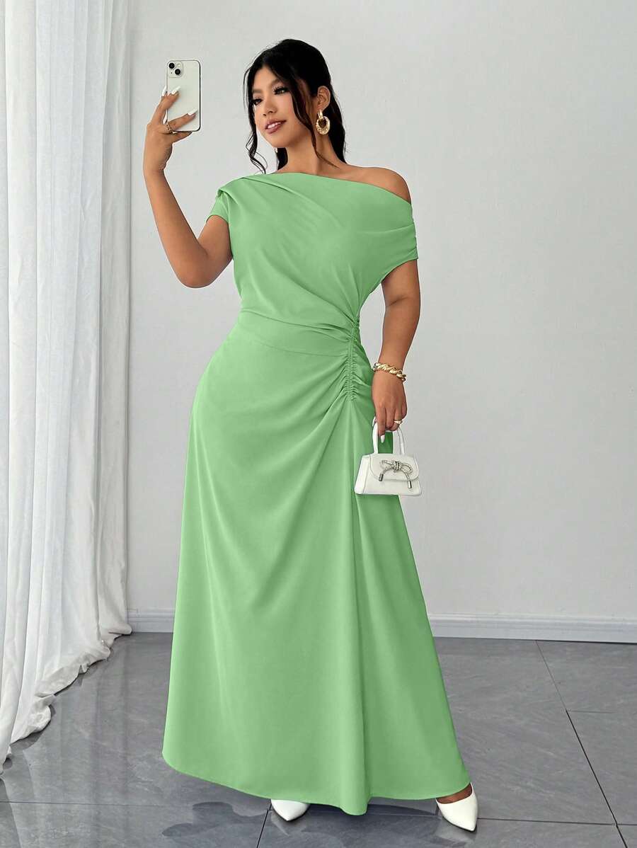 Elenzga 大码落肩褶饰优雅连衣裙