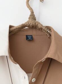 SHEIN LUNE Camisa casual de talla grande con bloque de color y dobladillo asimétrico - Caqui - Ver 4
