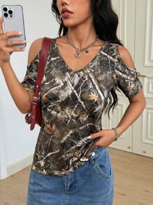 SHEIN Unity Women's Off-Shoulder Green Camo Short Sleeve T-Shirt,Vintage Branch Print Slim Fit Exposed Shoulder Summer Casual Vacation Tops,Halloween 2025 - Army Green - View 6