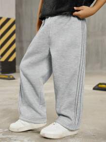 SHEIN Little Byeori Boys Clothes Tween Boy Casual College Comfortable Fashionable Simple Street Loose Version Practical And Versatile Pleated Sweatpants Trousers Comfortable And Thick Suitable For Daily Use Suitable For School Suitable For Travel Suitable For Sports Suitable For Spring, Summer, Autumn And Winter Seasons Suitable For School Start, Back To School Season, Opening Ceremony. - Grey - View 2