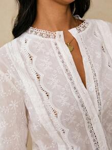 Poéselle 女式衬衫 刺绣衬衫 长袖 全白衬衫 复古波西米亚风 纽扣门襟 白色女式纯色蕾丝拼布前扣优雅长袖衬衫 秋季女装 秋季 秋冬 女装 冬季 返校 乡村音乐会 外出上衣 婚礼宾客 女装 休闲可爱 西部风 女装 办公室 女装 工作 外出 - 白色 - 查看 5