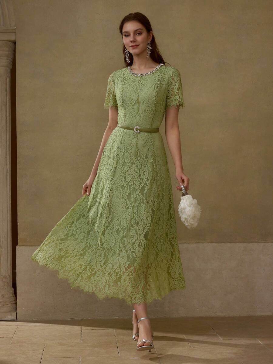 MOTF Vestido con Detalles de Encaje, Aplicaciones de Rhinestone y Dobladillo Acampanado con Cinturón - Verde - Ver 1