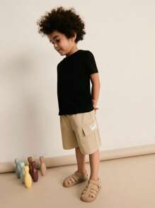 SHEIN 3 件套年轻男孩休闲日常舒适纯色贴袋宽松梭织短裤，多件套适合通勤、上学、休闲、旅行、运动、春夏秋冬