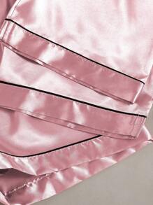 SHEIN 3件套心形刺绣仿丝短袖上衣和短裤睡衣套装 - 粉色 - 查看 7