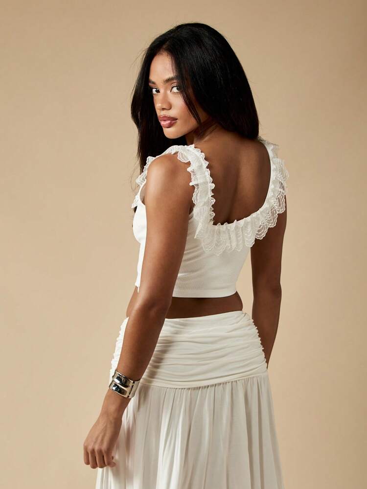 MISSGUIDED Lace Trim Summer Cami Textured Ribbed Tank Stretch Crop Top Festival Beach Vacation Ruffle Camisole