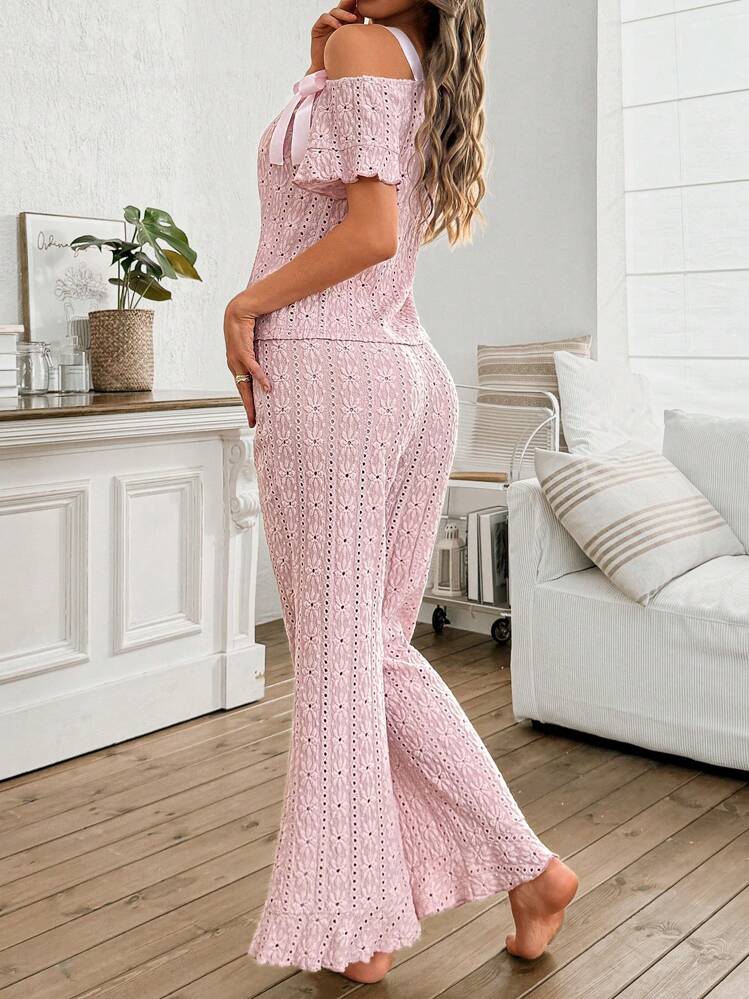 SHEIN مجموعة ملابس منزلية نسائية قصيرة الأكمام بطباعة ملمس الأقواس متناظرة الأكتاف مع ربطة عنق كاجوال - وردي - مشاهدة 4