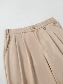 Manfinity Bizformal Men's Casual Simple Solid Color Fold Pleated Side Pocket Fitted Suit Pants