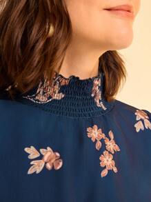 CAJUNI Damen Boho Urlaubs Tropical Floral Muster Kleid mit hohem Kragen, Langarm, Taillenzug und A-Linie, dunkelgrün