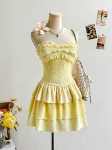 Soleia 女士浪漫假期淡黄色蕾丝荷叶边下摆露肩迷你连衣裙，适合节日约会、下午茶、海滩、邮轮度假、城市旅行、婚礼、音乐节、波西米亚风度假 - 黃色 - 查看 1