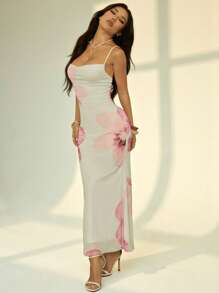 SHEIN PETITE 女士性感低胸露背吊带连衣裙，粉色花卉印花，修身显瘦。优雅性感的夏日度假装 - 粉色 - 查看 3