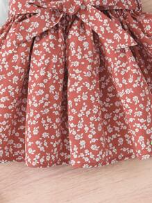 SHEIN 2件套少女套装：针织纯色圆领T恤+梭织碎花裙