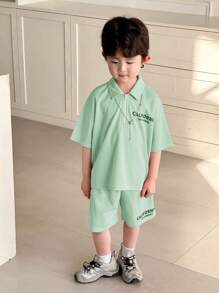 Zikori Little Byeori 两件套男童舒适休闲日常时尚套装，可爱百搭，简约风格，日韩风，宽松版型，翻折拉链设计，粉色短袖针织上衣，Polo衫，衬衫短裤套装，适合春夏季节、日常生活、运动、校园、聚会、节日、演出、摄影、返校季等场合。 - 薄荷綠 - 查看 4