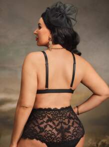 PinupPomp Plus Size Romantic French Lace Patchwork Sheer Cross Strap Underwire Push Up Bra, Lift - Black - View 2