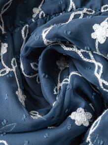 SHEIN Clasi 大码女式花卉刺绣网眼扭肩无袖优雅连衣裙 - 藏蓝色 - 查看 10