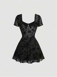 Sweetra 女式新款性感纯植绒网眼镂空蝴蝶装饰短袖透视迷你连衣裙 - 黑色 - 查看 2