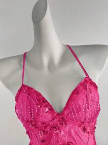 Zolique Débardeur ajusté à fines bretelles spaghetti en sequins brodés sexy, convient pour les vacances - Rose vif - Voir 3
