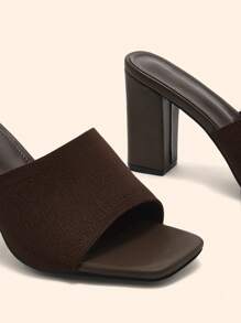 CUCCOO BASICS Sandalias de tacón alto estilo mule minimalistas y versátiles de CUCCOO
