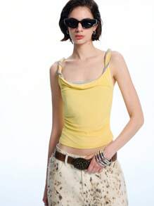 LYSMO 2025 Nuovo arrivo Estate Maglietta donna collo a U slim con design a vita laterale con ruches,decorazione anello metallico posteriore e dettagli twist a blocchi di colore. Perfetto per lo stile Hot Girl, vibrazioni Y2K, pendolarismo quotidiano e moda high-street - Giallo - Visualizzare 6
