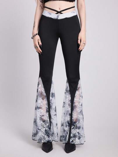 Pantalon long évasé gothique à taille basse avec patchwork de dentelle et de bandeaux pour femmes