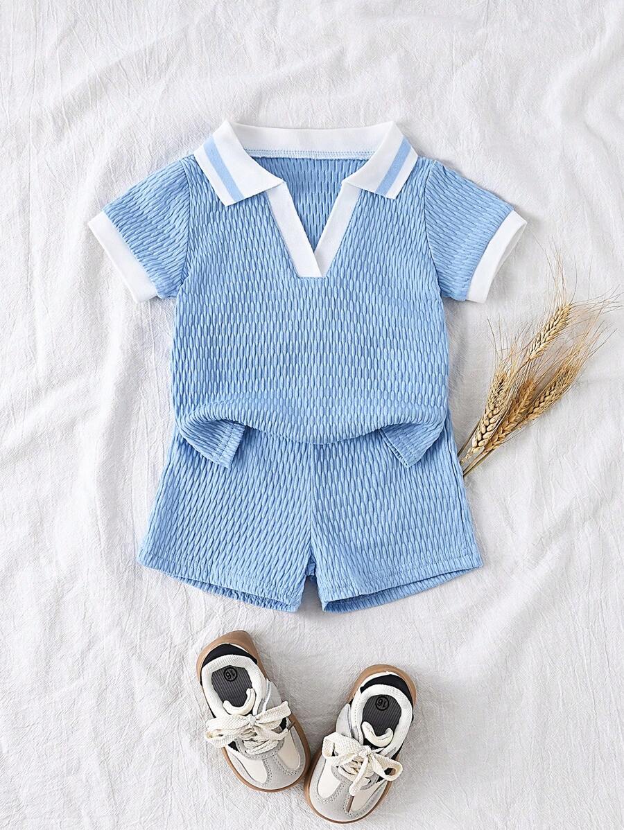 SHEIN Vintaside Kids 男婴夏季纯绿色套装 - Polo 领短袖上衣搭配短裤,简约风格无图案,宽松版型,适合外出、休闲居家、轻运动 - 淺藍色 - 查看 1