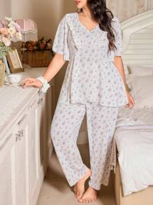 CottageSlumber Plus Size Women's Romantic Ditsy Floral Sweetheart Neck Bell Sleeve Long Pants Pajama Set ,Vacation