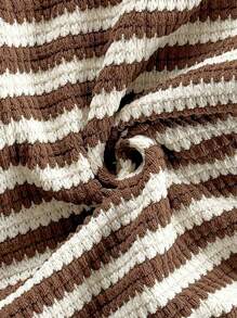 Soleia 2 件套女士红白针织纹理露背短款上衣，前部蝴蝶结和松紧腰短裤，假日装 - 彩色 - 查看 9