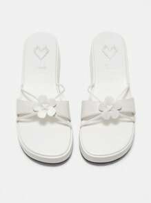 CUCCOO CURVES Plus Size Women's White Flower Decorated Thick Sole Slide Sandals - White - View 8