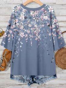 EMERY ROSE Casual Loose Floral Gradient Print V-Neck Short Sleeve T-Shirt For Plus Size Women, Suitable For Summer Beach Floral Blouses For Women Blue Floral Top