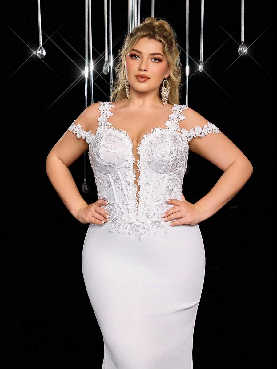 Glamrae Váy cưới ren chắp vá sang trọng cổ chữ V màu trắng lãng mạn cỡ lớn thêu hạt sang trọng eo xuyên thấu tôn dáng thon thả tinh tế 3D đính kết đuôi cá viền đuôi dài mới lạ, thích hợp cho bãi biển, bãi cỏ, nhà thờ, lễ cưới trong nhà - trắng - Xem 1