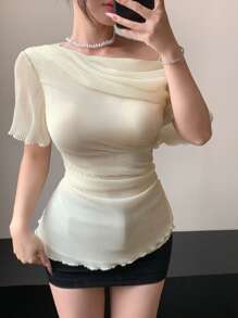 DAZY 夏季修身雪纺露肩短袖衬衫，优雅百搭，适合办公室、派对、婚礼等场合，荷叶边下摆，尽显女性魅力。 - 米色 - 查看 6