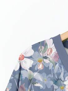 EMERY ROSE Casual Loose Floral Gradient Print V-Neck Short Sleeve T-Shirt For Plus Size Women, Suitable For Summer Beach Floral Blouses For Women Blue Floral Top