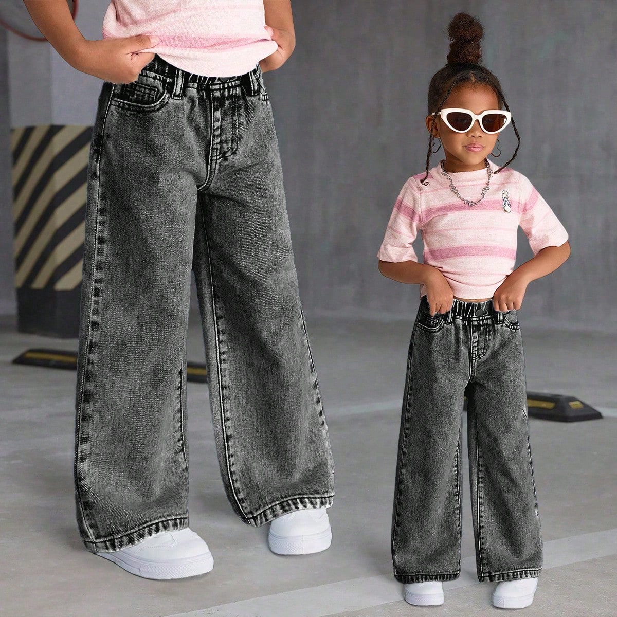 Jeans rectos de color azul teñido de moda versátil para niñas