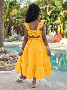 SHEIN 女孩节日荷叶边无袖 A 字形编织纯色连衣裙，带 3D 蝴蝶结，姐妹风格