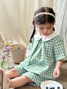 SHEIN Vintaside Kids 2件套女婴新生儿优雅公主风彼得潘领上衣+短裤套装，春夏款 - 綠色 - 查看 10