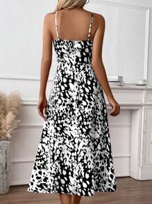 SHEIN Clasi Đầm yếm hở gấu in họa tiết mùa hè cho nữ - Đen và trắng - Xem 2
