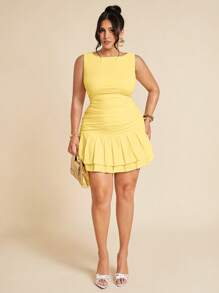 SHEIN BAE 加大码 Curve 女式无袖纯色白色紧身褶皱迷你双层褶皱连衣裙，适合夏季、秋季/冬季，鼠尾草绿色连衣裙 - 黃色 - 查看 7