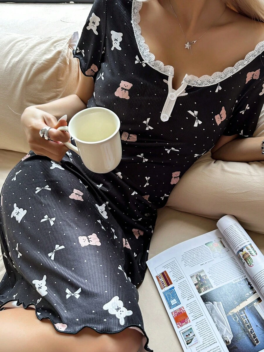 Lace Splice Square Collar 2-Button Teddy Bear & Bow Print Ribbed Short Sleeve Nightgown - Black - View 1