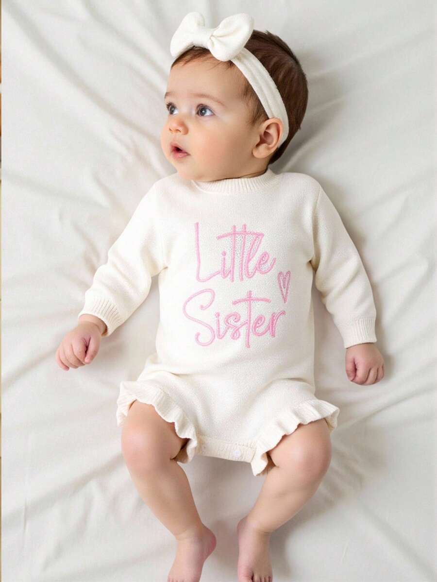 SHEIN Áo len trắng thường ngày cho bé gái thêu chữ Anh, áo liền quần dệt kim hở vai viền bèo nhún, mềm mại và thoải mái cho hàng ngày, đi chơi, du lịch, ngày lễ, ở nhà, nhà trẻ, giờ chơi - trắng - Xem 1