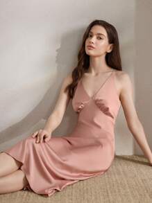 Ocili 丝滑缎面缎面舒适吊带裙，适合女士奢华家居服