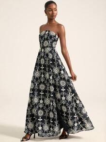 Aveloria Rosie Robe longue élégante d'été pour femmes avec fente, ajourée, broderie perlée. Robe maxi noire très évasée et sans bretelles pour vacances