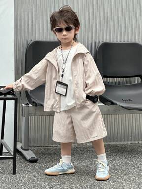 Dazy Kids طقم أطفال ملابس صيفية يتكون من هوديي بطباعة حرف مع شورت بتصميم جيب