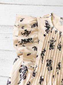 Flirla Plus Size Cute Girl Style Casual Striped Ruffle Sleeve Print Shirt - Apricot - View 4