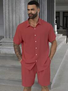 Manfinity Homme Conjunto de talla grande con 2 piezas: Camisa casual de manga corta con hombro caído y un solo botonadura, para el verano - Color caoba - Ver 6