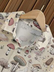 Manfinity RSRT Men's Summer Mushroom Print Single-Breasted Casual Short Sleeve Shirt