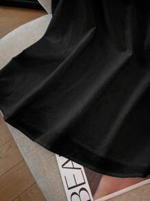 GlowEve CURVE Top sin mangas con adorno floral 3D de moda informal para mujer de talla grande - Negro - Ver 5