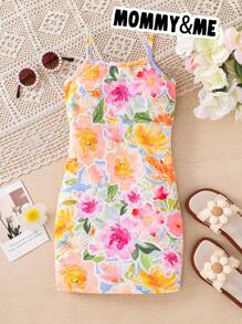 Vestido de tirantes de punto con estampado floral menudo para niña