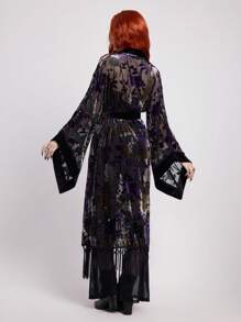 ROMWE EDITION 波西米亚哥特风格花卉烂花天鹅绒纹理海滩喇叭袖开衫 - 綠色 - 查看 3